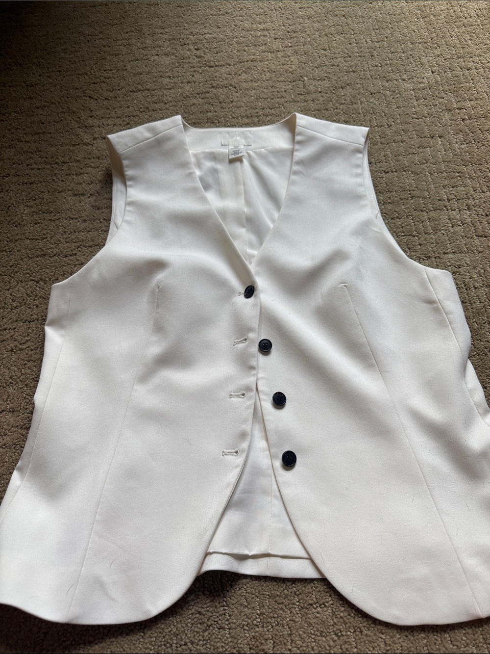 H&M White Sleeveless Buttoned Vest